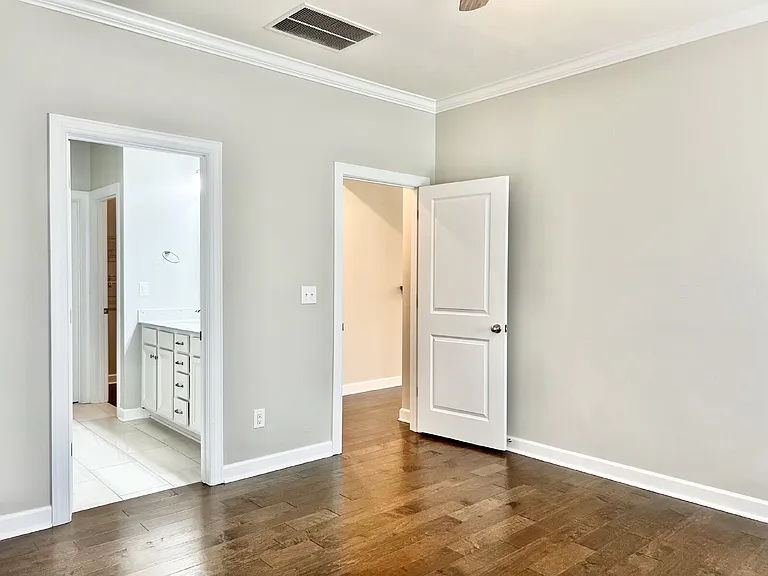 2108 Poplar Ridge Dr — Photo 17