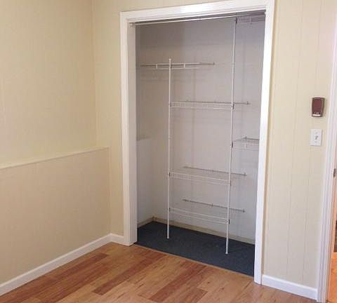 5th image of 429 E Broadway St APT 2