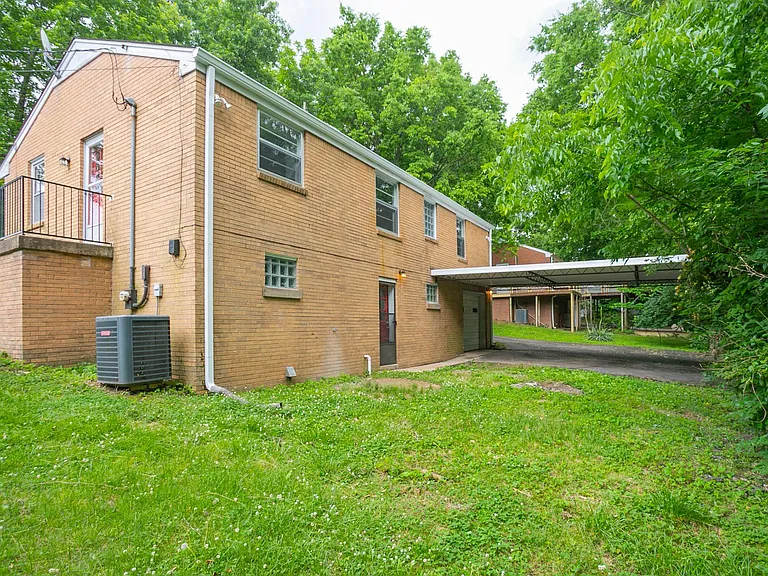 4933 Millerwood Dr — Photo 37