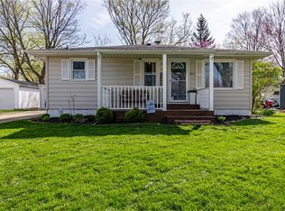 804 Sunset Dr, Sullivan, IL 61951