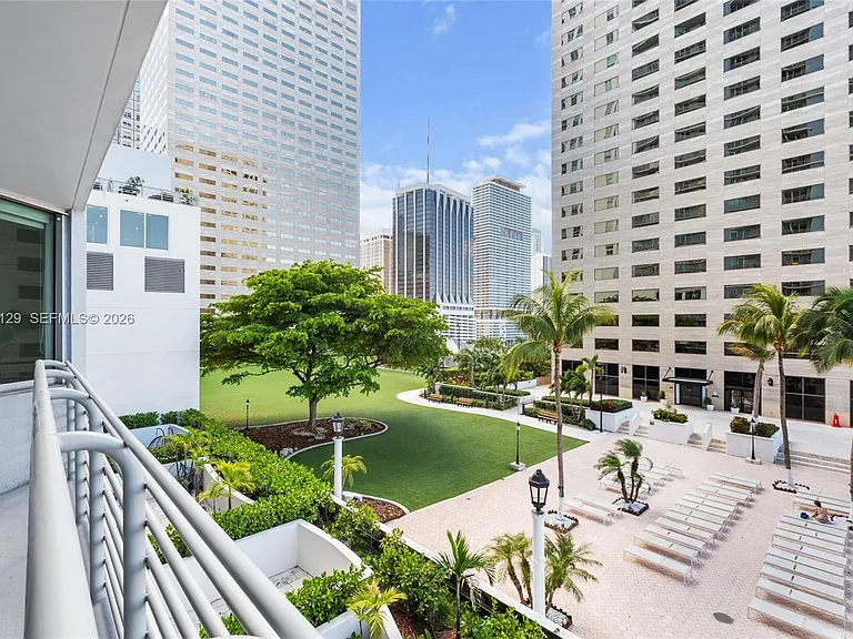 335 S Biscayne Blvd #908 — Photo 29
