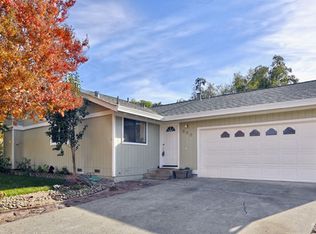 800 Canary Ct, Healdsburg, CA 95448