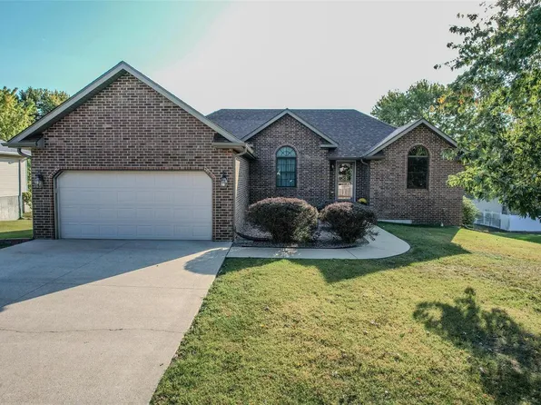 1406 Hillside Dr, Lebanon, MO 65536