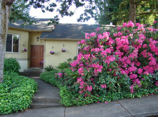 5597 Glacier Dr, Springfield, OR 97478