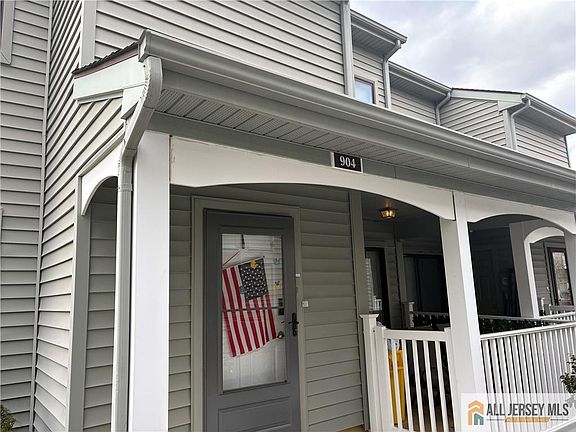 2nd image of 904 Gregorys Way