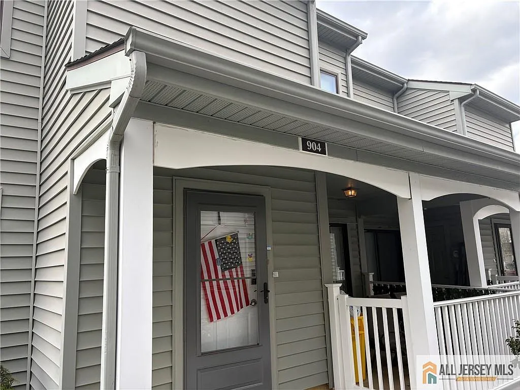 Building Photo - 904 Gregorys Way #904
