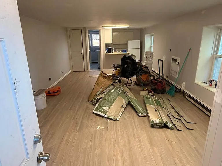 60 Vernon Ave #1 — Photo 2