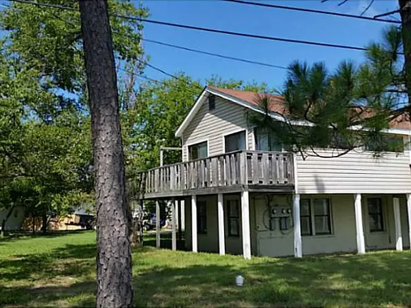 201 Lighthouse Dr, Hampton, VA 23664