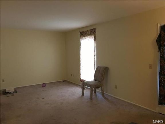 4th image of 6670 Chesapeake Dr APT A
