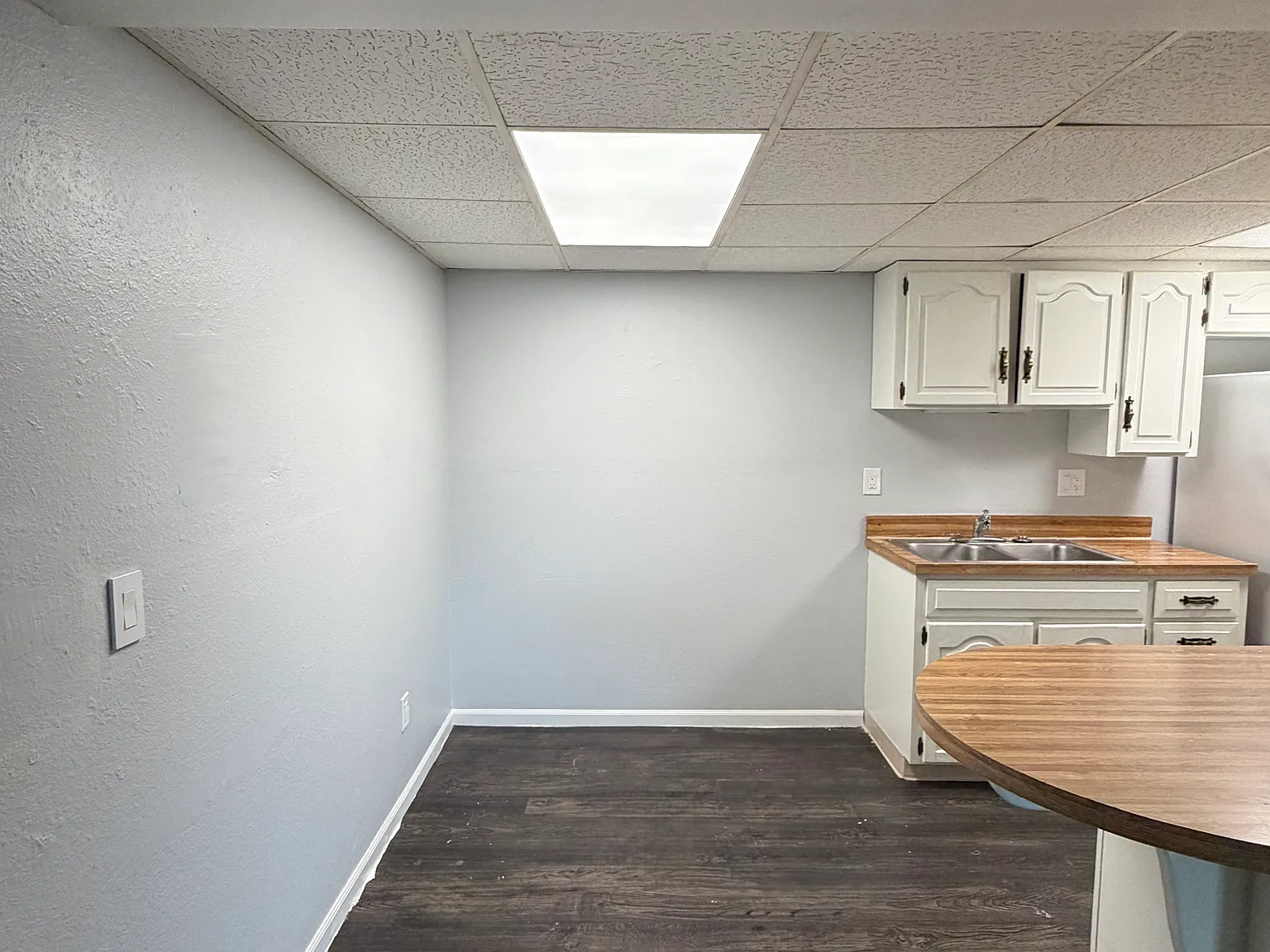 2 bed, 950 sqft, $1,250 — Photo 3