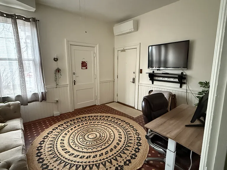 701 N Lincoln St — Photo 10