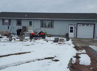 401 W 4th St, Plankinton, SD 57368