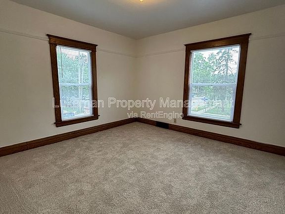 5th image of 1104 Washington Ave #2