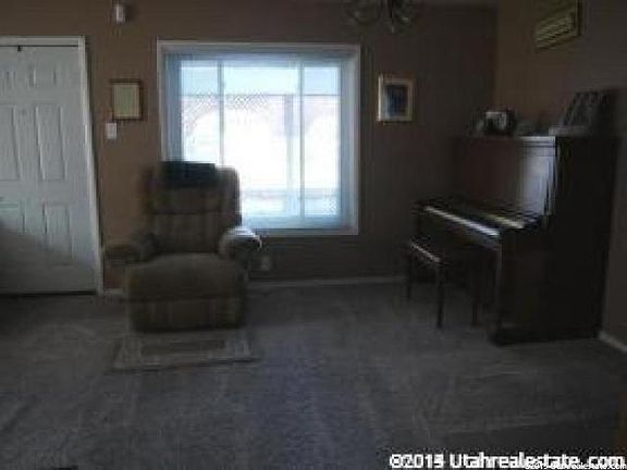 4th image of 254 E Louise Ave