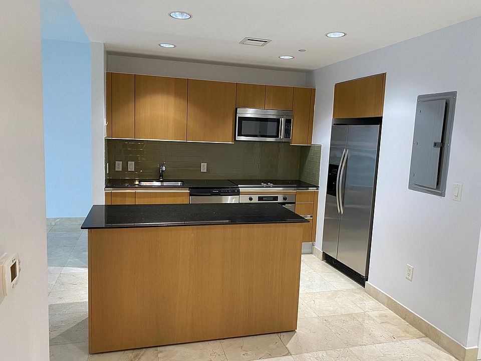 1st image of 1050 Brickell Ave #19