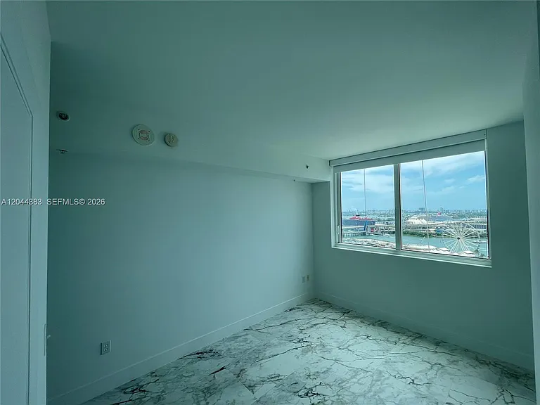 253 NE 2nd St #2409 — Photo 21