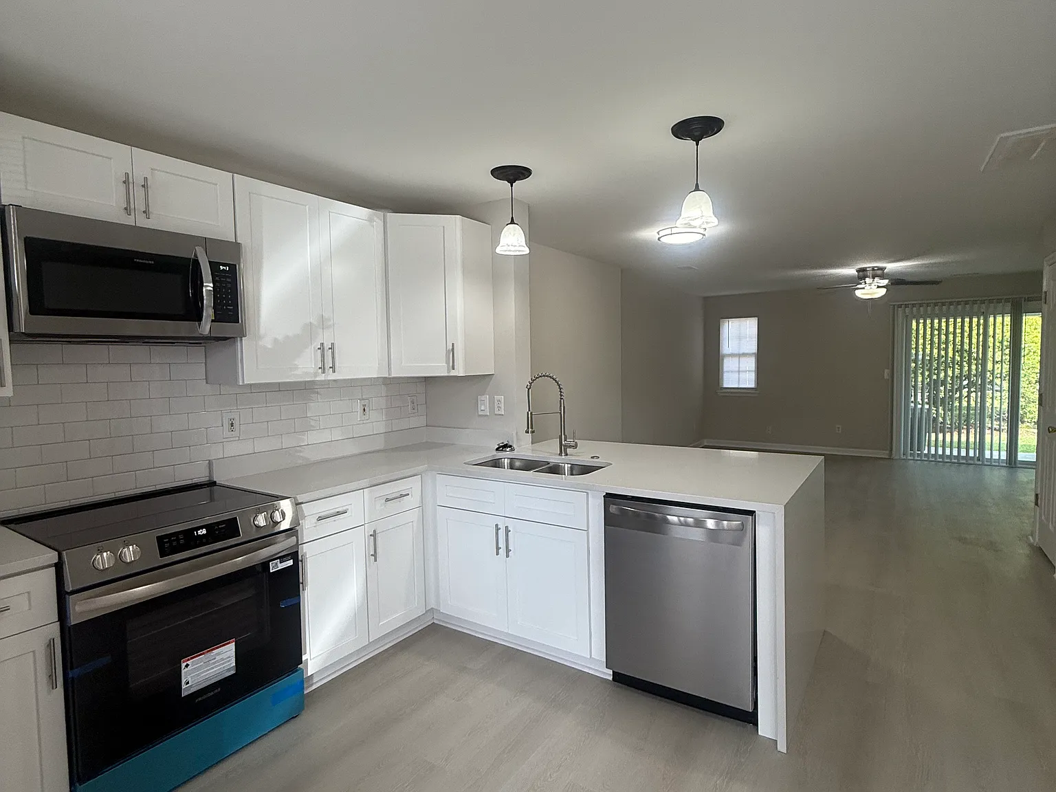 3588 Evergreen Way — Photo 3