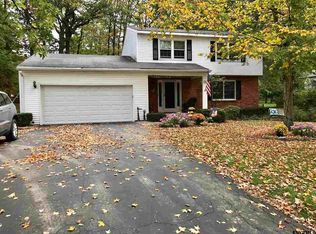 28 Boylston Dr, Delmar, NY 12054