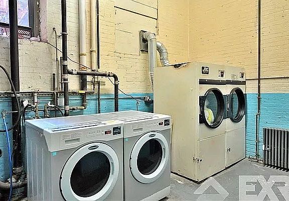 4th image of 5 Delevan St #2C