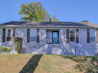318 Schoolwood Ln, Cammack Village, AR 72207