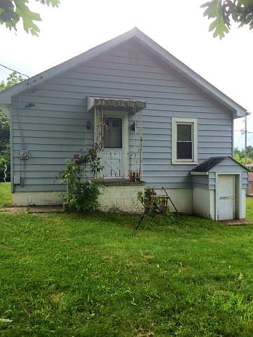 2nd image of 301 Allen Ave