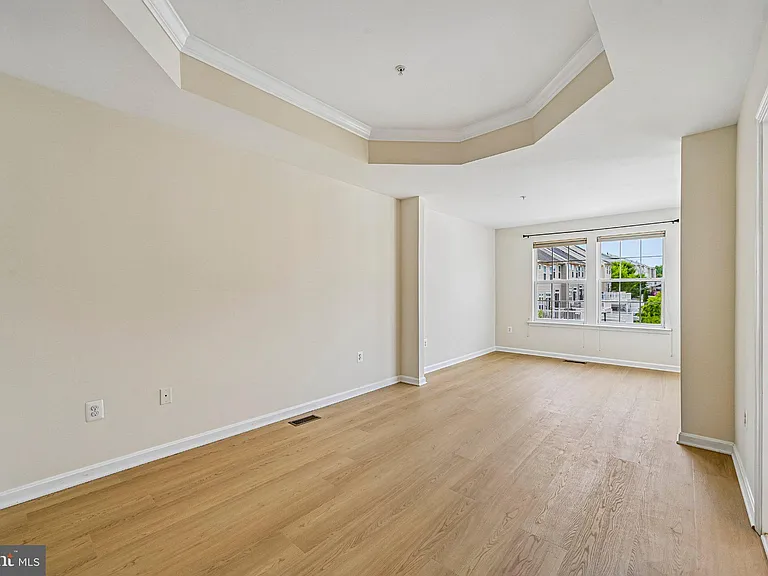 23004 Meadow Mist Rd — Photo 37
