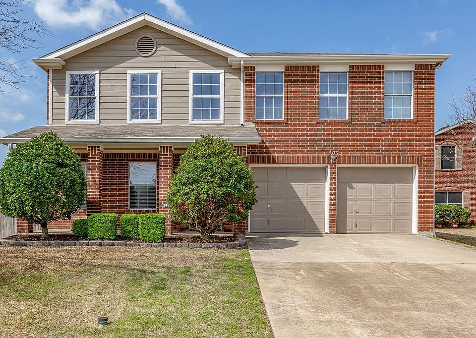 1st image of 105 Hideaway Ct