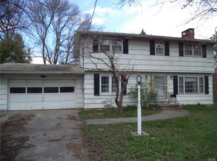 6751 Kinne Rd, Syracuse, NY 13214