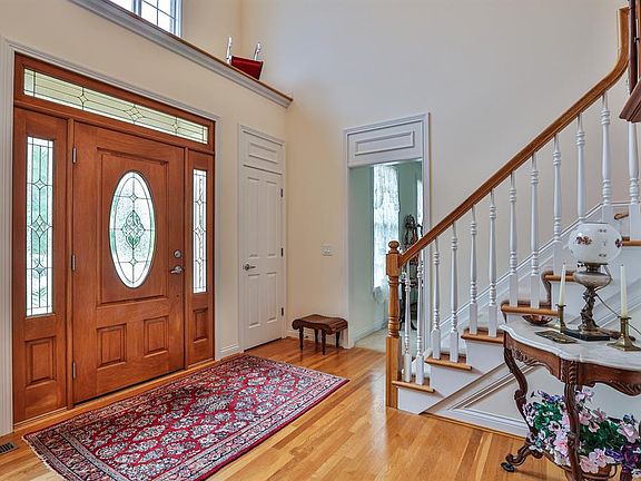 5th image of 6785 Cherry Laurel Dr