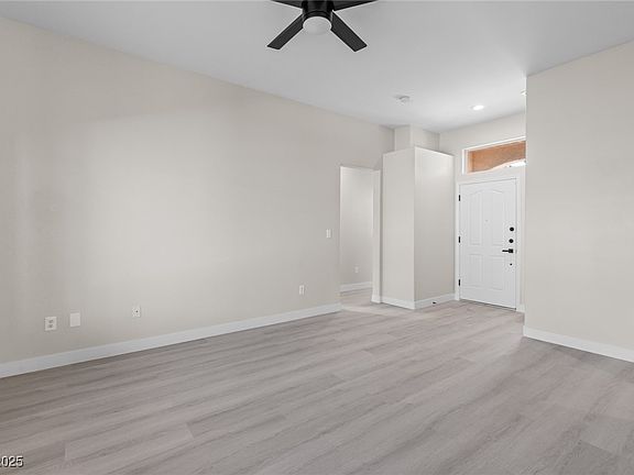 3rd image of 2241 Airlands St