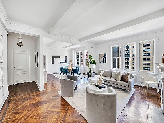 2nd image of 1060 Park Ave APT 9F