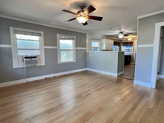 5th image of 2331 Lincoln Ave