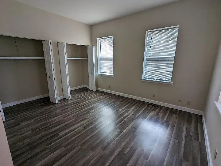 2210 Menard St #1F — Photo 1