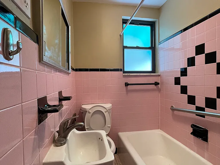 1016 Tree St — Photo 9
