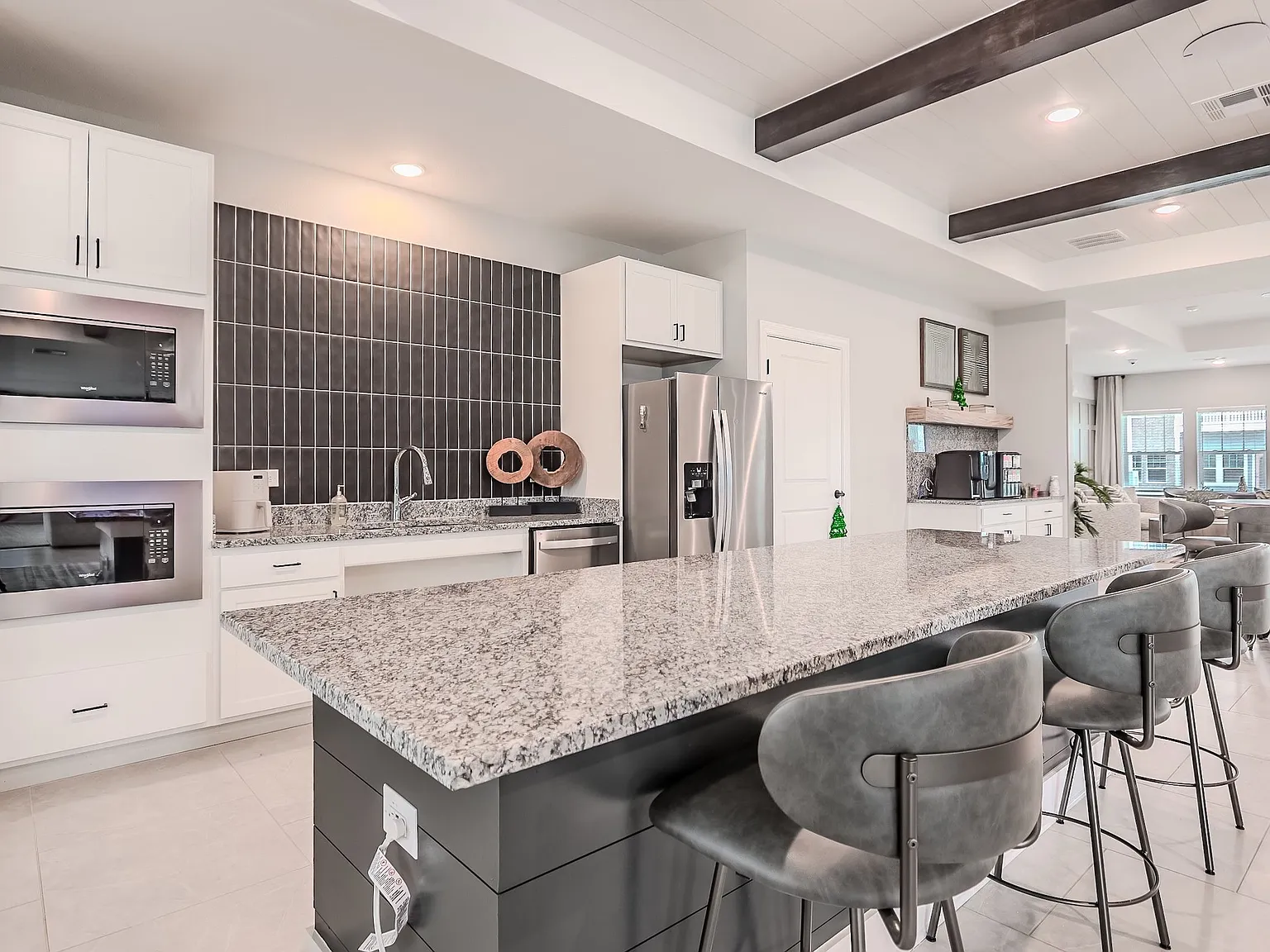 Whispering Pointe Apartments — Photo 3