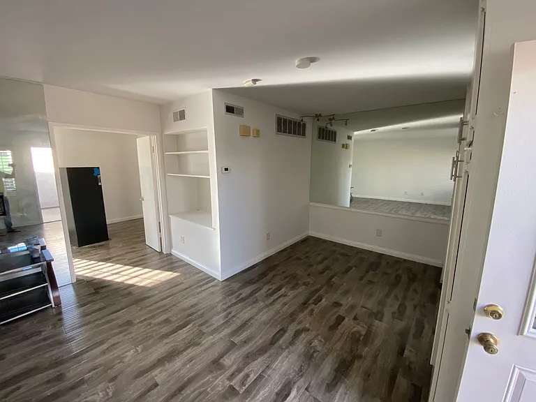 2900 Madison Ave #B21 — Photo 4