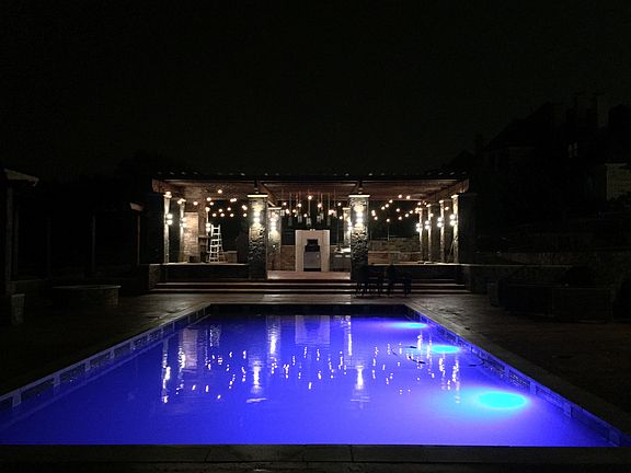 3rd image of 5808 N Woodcreek Cir