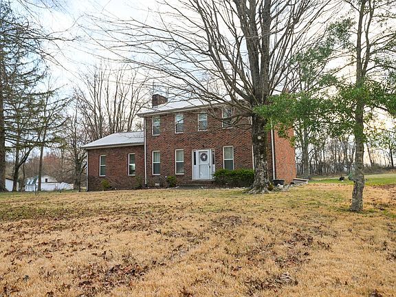 2nd image of 843 Halltown Rd