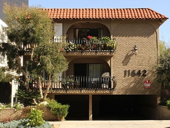 2nd image of 11642 Kiowa Ave APT 1
