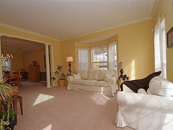 4th image of 5735 Treeside Dr