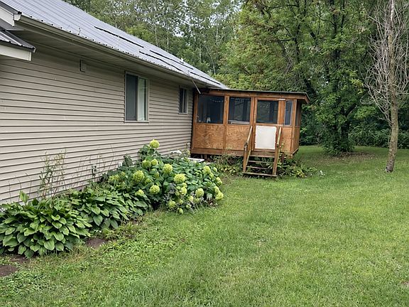 3rd image of 324 Rudolph Road