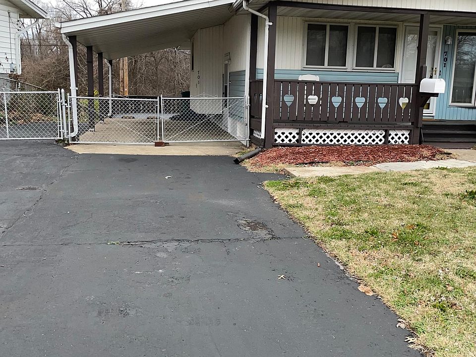 1st image of 701 Shepley Dr
