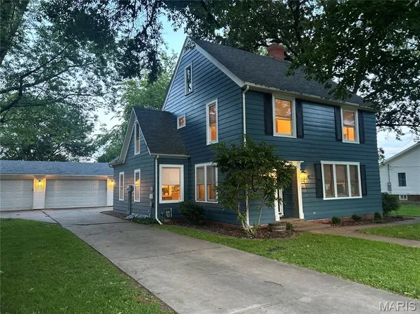712 N Franklin St, Litchfield, IL 62056