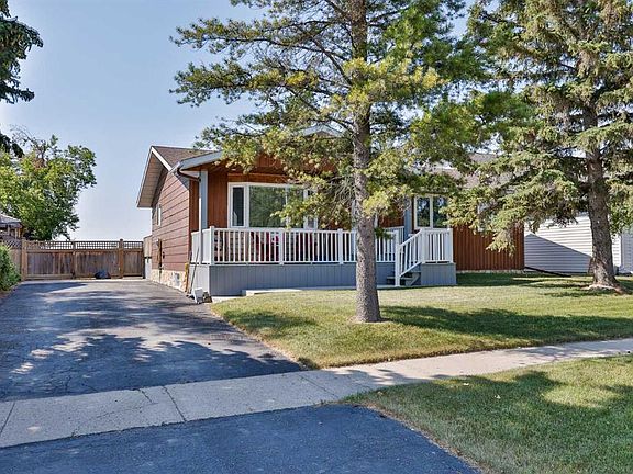 2nd image of 425 N Cottonwood Dr