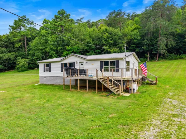 1263 Harbin Rd, Dandridge, TN 37725