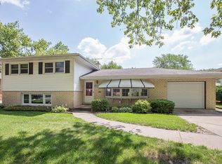 18441 Center Ave, Homewood, IL 60430