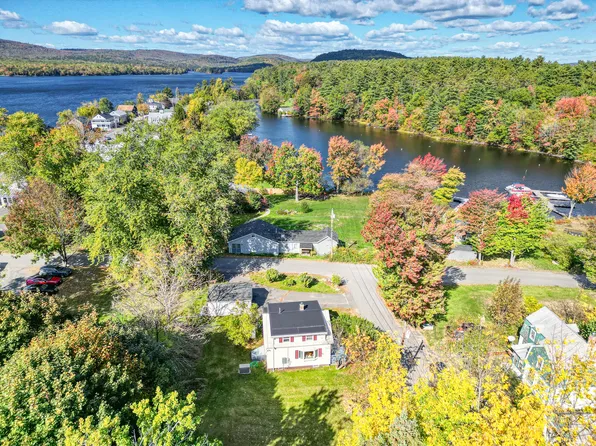 32 School Street, Belgrade, ME 04917