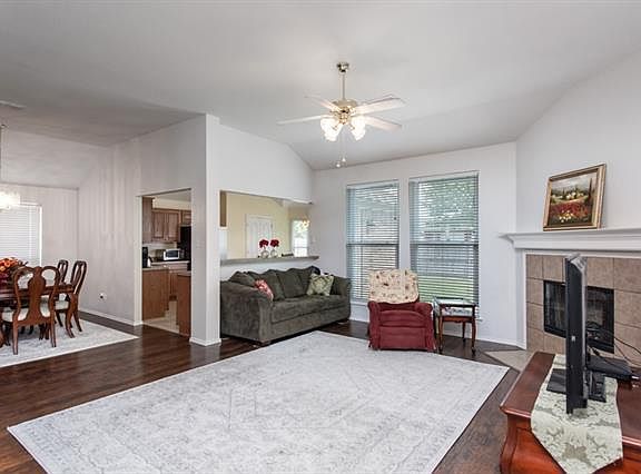 2nd image of 7207 Fossil Lake Dr
