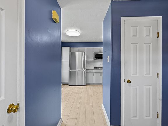 4th image of 5411 Castle Stone Dr