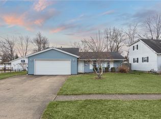733 Sandalwood Dr, Elyria, OH